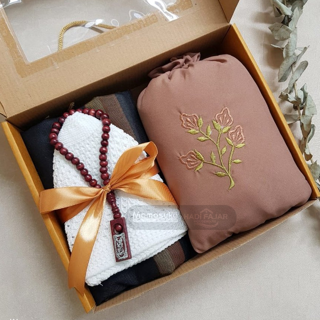 BSPTMU PACKAGE SARUNG + MUKENA