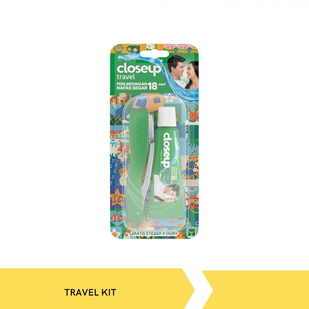 CLOSE UP T.BRUSH TRAVEL KIT