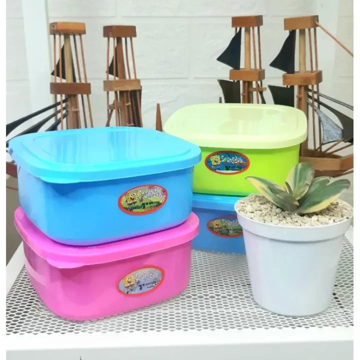 TANTOS TAN 5061 /TM SPONGEBOB TPT MAKAN  M